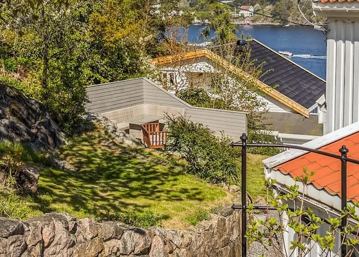 - Ved Sjoen Holiday home